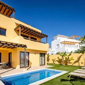 Villa With 4 Bedrooms And Private Heated Pool, San Miguel de Abona